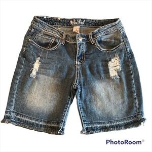 RED RIVET / distressed denim shorts size 9
